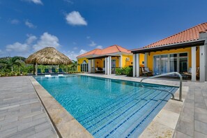 8 bedrooms - Picaron Villas (Santa Cruz)