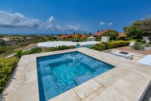 Villa - 180 Ocean View 2 min to Beach Jacuzzi (Noord)