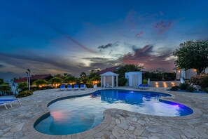 Villa - 180 Ocean View 2 min to Beach Jacuzzi (Noord)