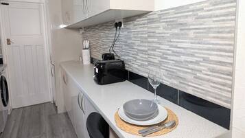 Microwave, oven
