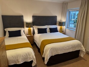 2 chambres, bureau, fer et planche à repasser, Wi-Fi