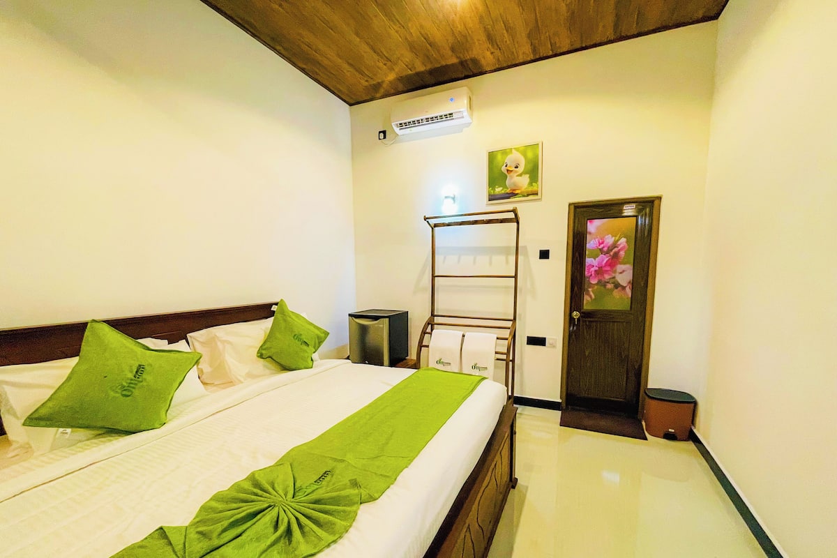 ميني بار ومكتب وواي فاي مجانًا وملاءات أسرّة