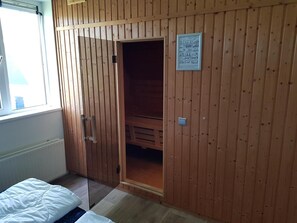 4 bedrooms, WiFi