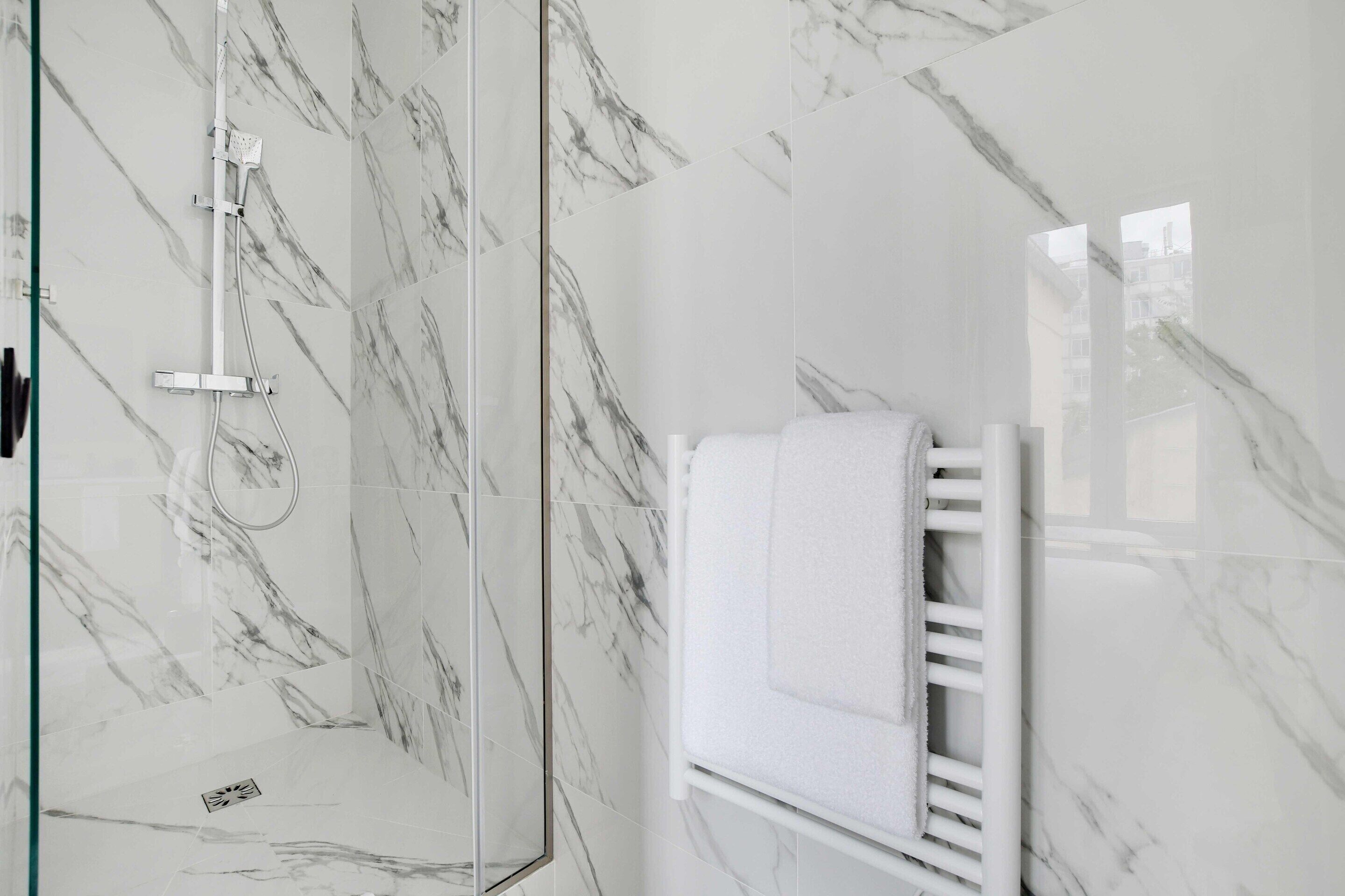 Apartment | Bathroom