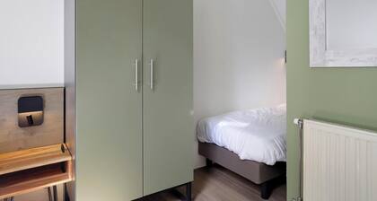 10-Person Comfort Villa