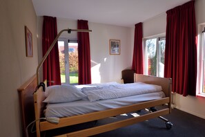 2 bedrooms, WiFi, wheelchair access