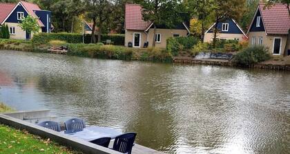 8-Person Luxury Villa