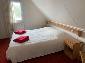 3 Schlafzimmer, Reisekinderbett, WLAN