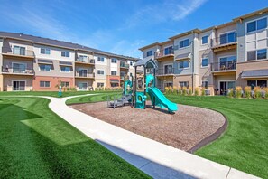 Apartment - Modern Retreat in West Des Moines (West Des Moines)