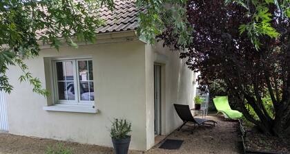 Chambre indépendante à la campagne