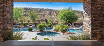 Sunset Vista - Amazing Views - Pet Friendly!