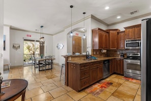 Condo, Multiple Beds, Balcony, Mountain View (Sunset Vista) | Private kitchen