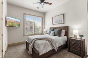 Condo, Multiple Beds, Balcony, Mountain View (Sunset Vista)