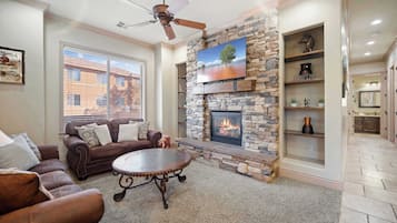 Condo, Multiple Beds, Balcony, Mountain View (Western Front) | Living area