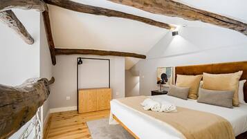 Apartment - Split Level