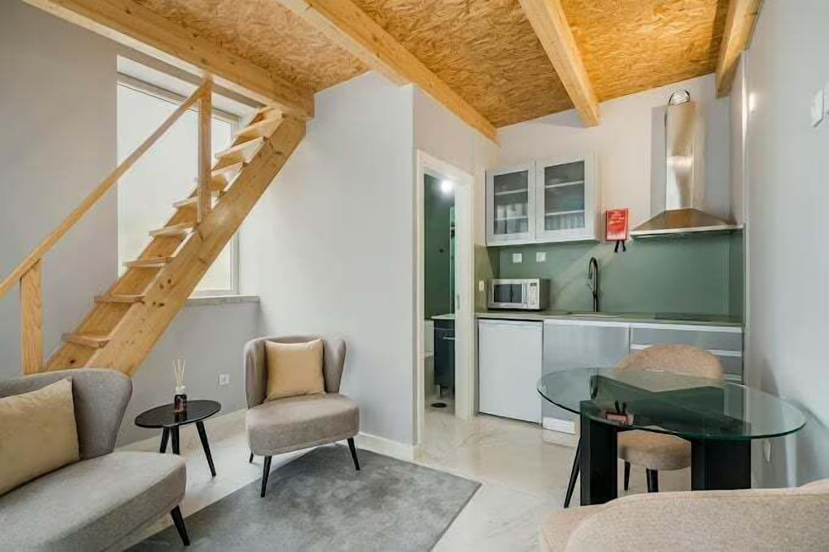 Studio - Split Level | Exterior