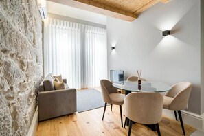 Apartment - Split Level | Fireplace - Guestready - Comendador Sto Ildefonso (Porto)
