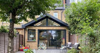 Wimbledon Gem: Charming House with a Garden