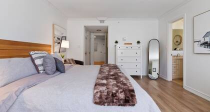 Modern Rustic 2 Story Condo 3 Min Walk to Village