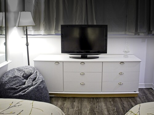 Modern Town Wintergreen 2min Walk to Village Sauna