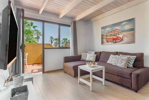 Apartment 'Marvin Home a Corralejo' with Renovated Interior and Garden View