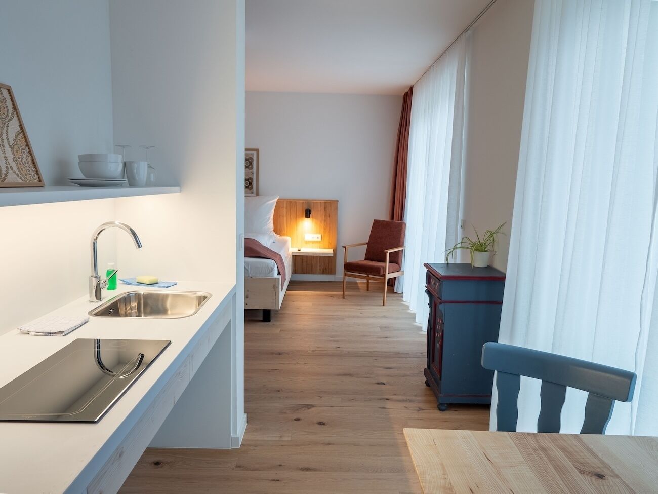 Comfort-Studio, rollstuhlgeeignete Dusche, Balkon | Innenbereich