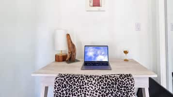 House | Internet