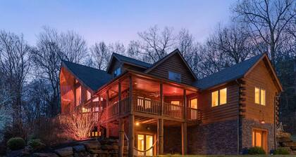 Luxury Private Estate w Pool Near Rhinebeck