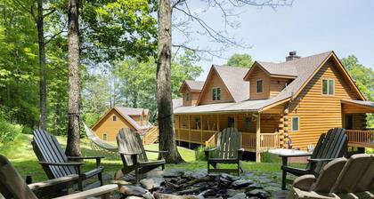 Luxury Private Estate w Pool Near Rhinebeck