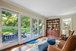 House | Internet - Perfect Upstate Home in Rhinebeck w low Fees (Rhinebeck)