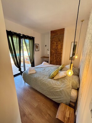3 bedrooms, iron/ironing board, travel cot, free WiFi - Villa Vignes du Roc (Rayet)