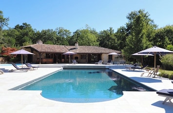 Grande piscine de 20x8