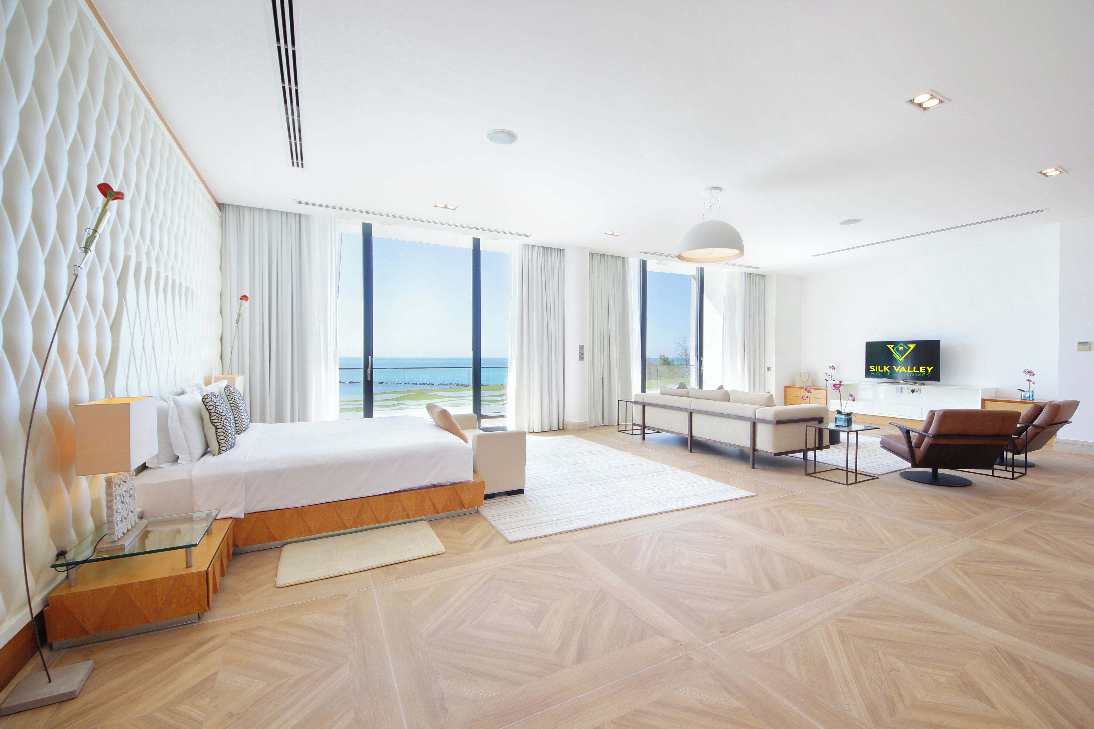 Villa | Ropa de cama de alta calidad y tabla de planchar con plancha 