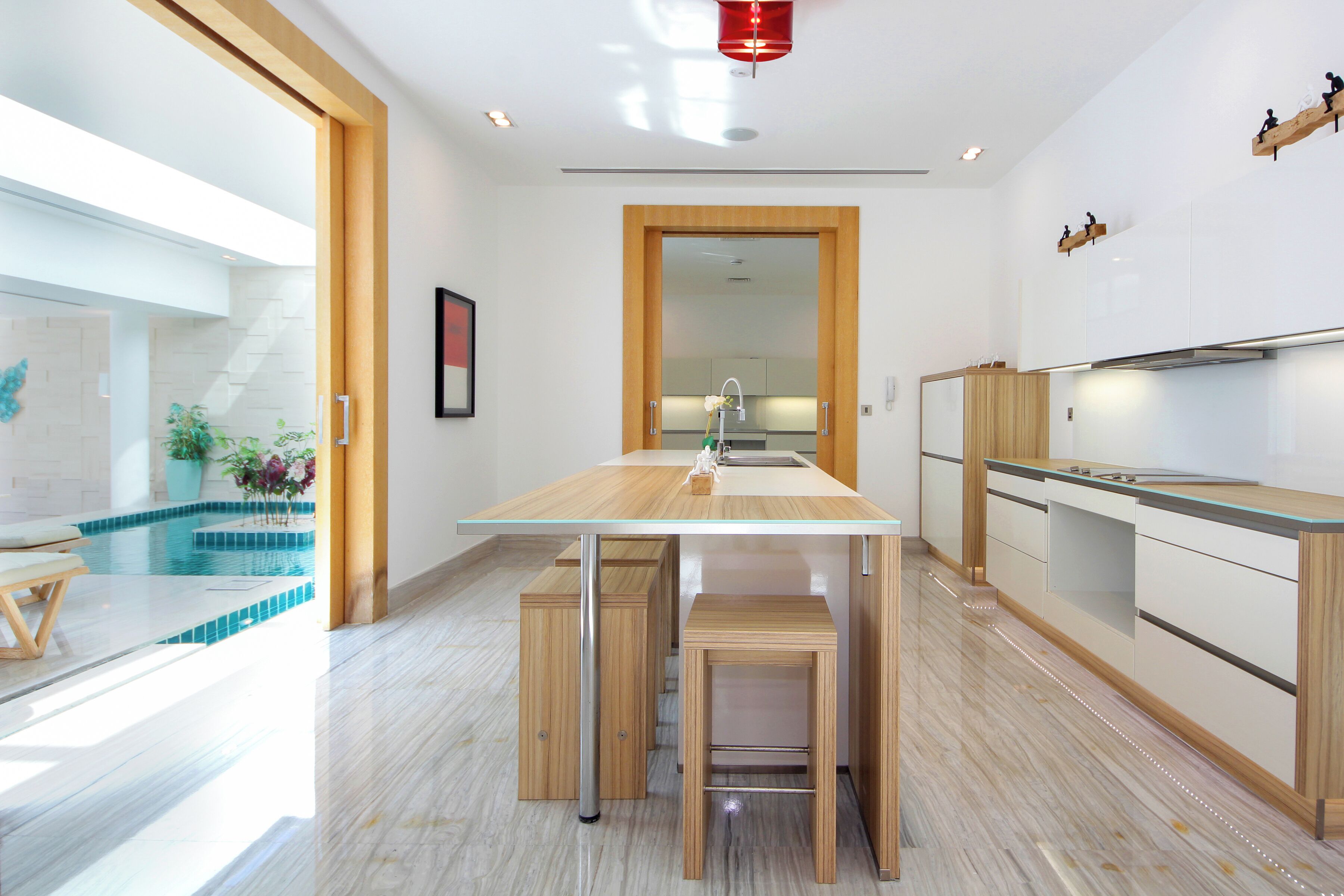 Villa | Cocina privada | Refrigerador con congelador, microondas, horno y parrilla de estufa 