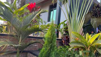 Deluxe Double Room | Egyptian cotton sheets, premium bedding, down comforters