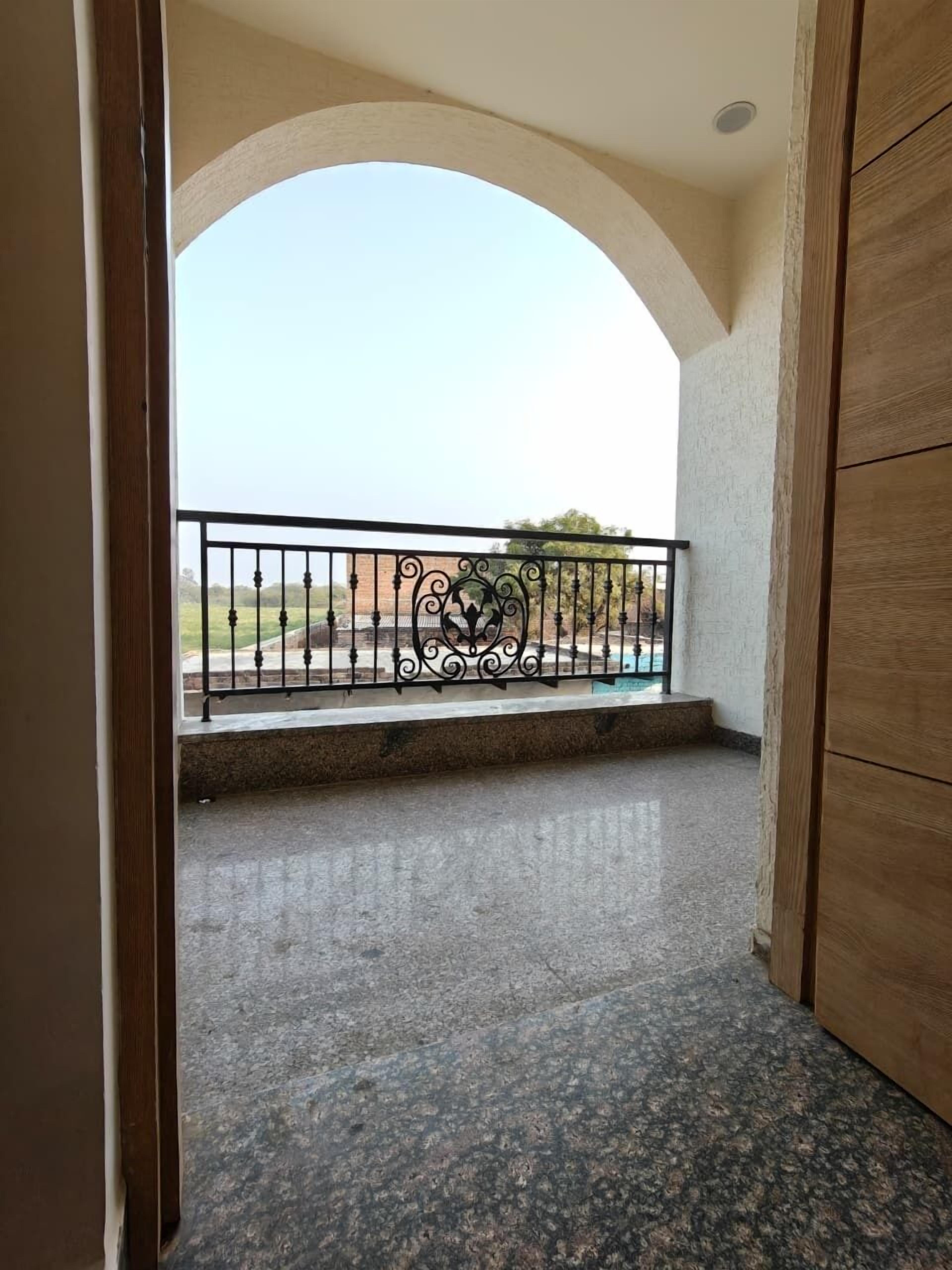 Superior Room, Balcony, City View | Balcony