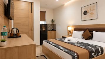 Premium Room, Balcony, City View | Desk, laptop workspace