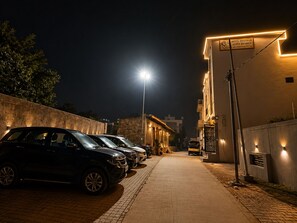 免費自助停車