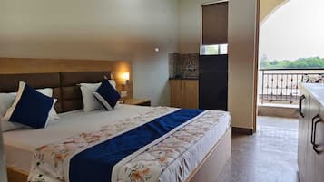 Superior Room, Balcony, City View | Exterior