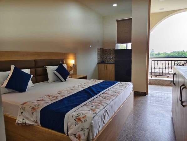 Superior Room, Balcony, City View | Exterior - Hotel Devi Ram Atithi Bhawan Vrindavan By HRG (Vrindavan)