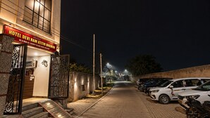 Gambar tidak terklasifikasi, 4 dari 24, tombol