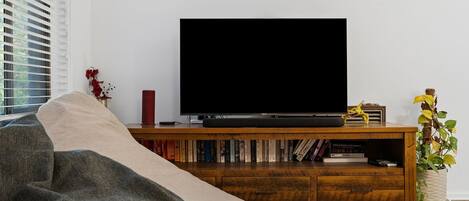 Smart TV, caminetto
