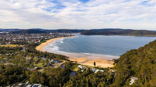 Salt and Stone Modern Pearl Beach Stay 2 Mins to Ocean