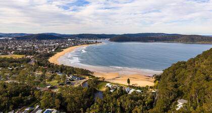 Salt and Stone Modern Pearl Beach Stay 2 Mins to Ocean