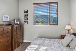 3 habitaciones, internet y ropa de cama 