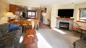 Télévision, cheminée