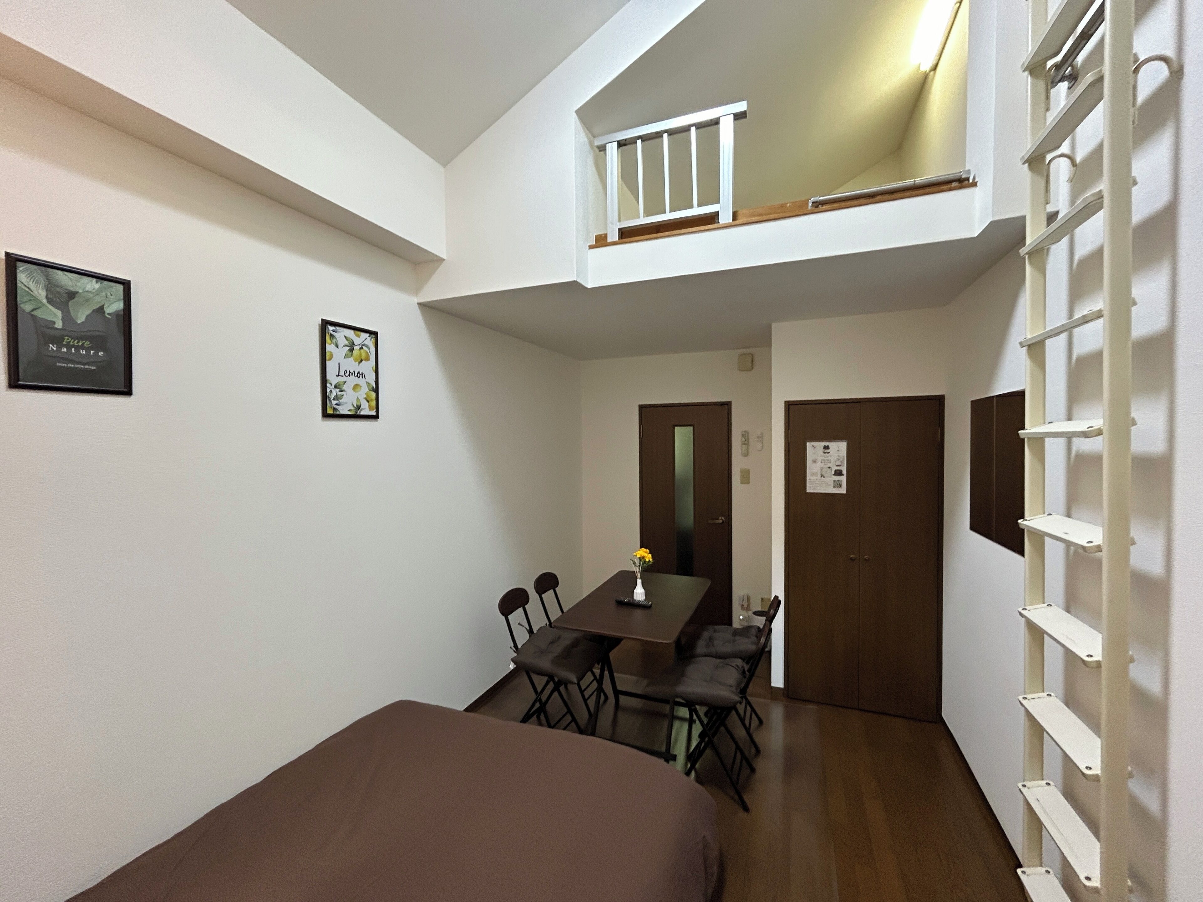 書桌、遮光布/窗簾、熨斗/熨衣板、免費無線上網