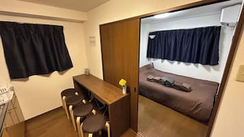 Economy Apartment, Non Smoking, Balcony (401) | In-room dining