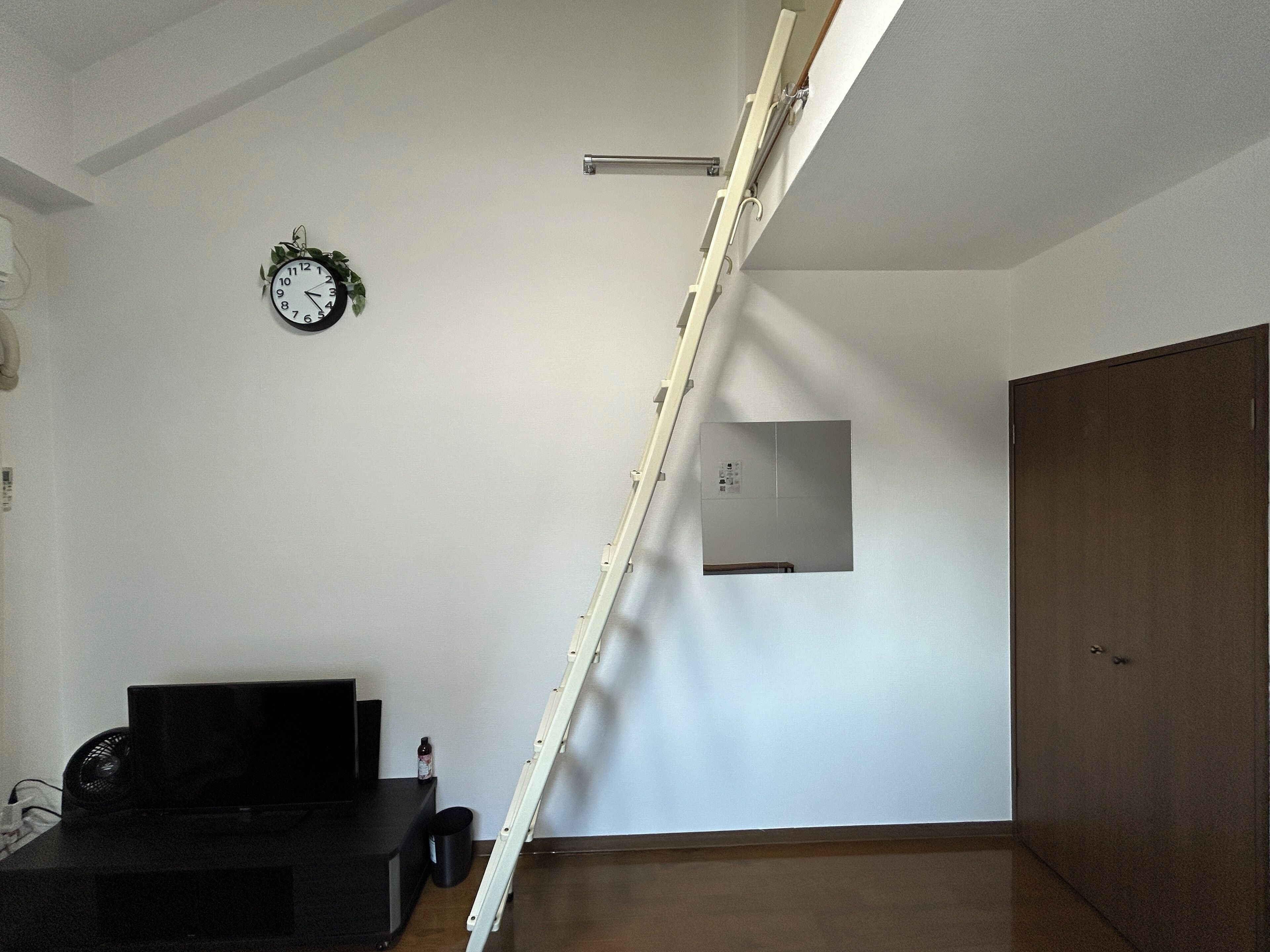 Family Apartment, Non Smoking, Balcony (402) | Desk, blackout drapes, iron/ironing board, free WiFi