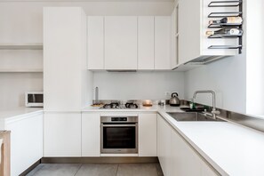 Fridge, microwave, oven, dishwasher - The Residence of Garibaldi (Milan)